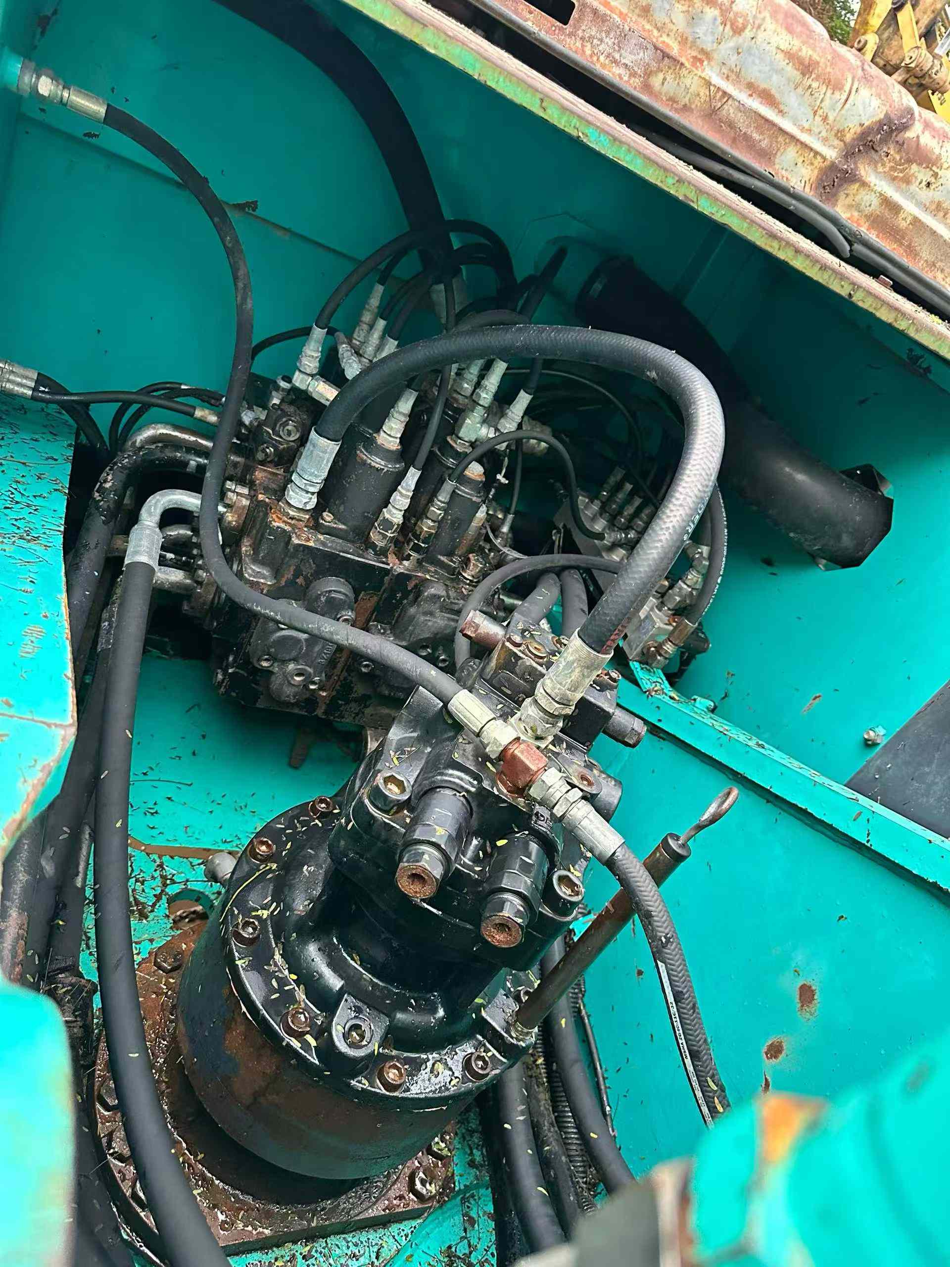 Used Kobelco SK2008 Excavator 2016 Model / 3