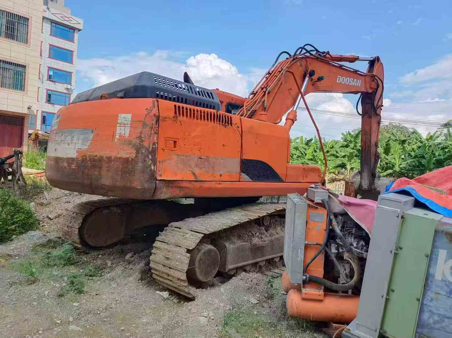 Used Doosan S225 Excavator 2016 Model / 8