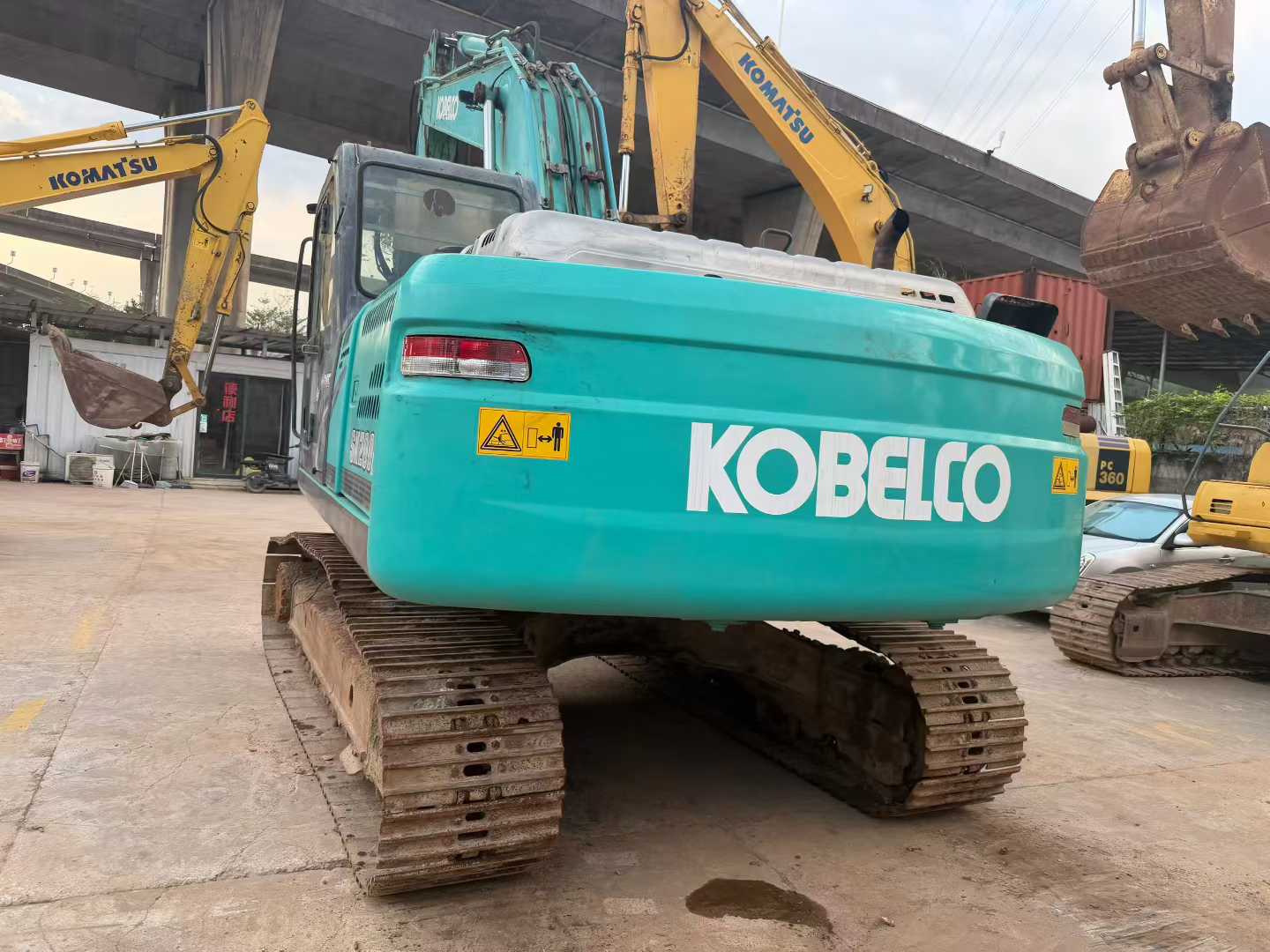 Used Kobelco SK200 Excavator 2016 Model / 2