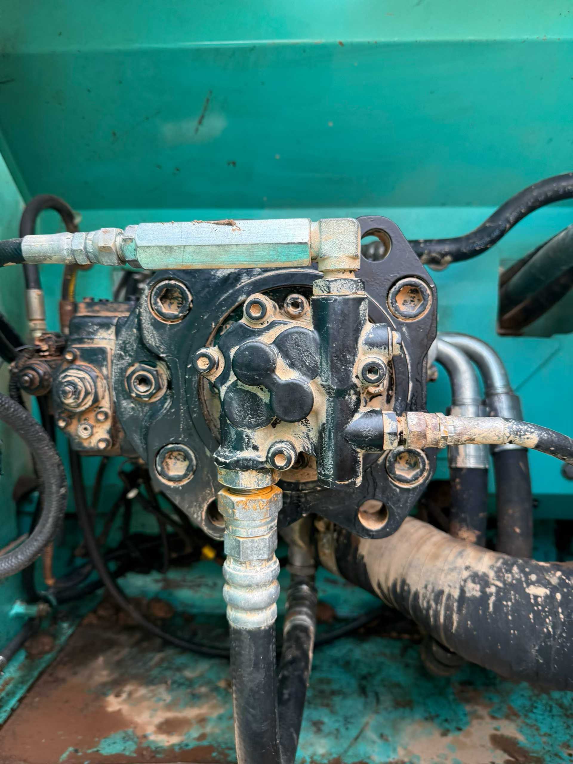 Used Kobelco SK200 Excavator 2016 Model / 7