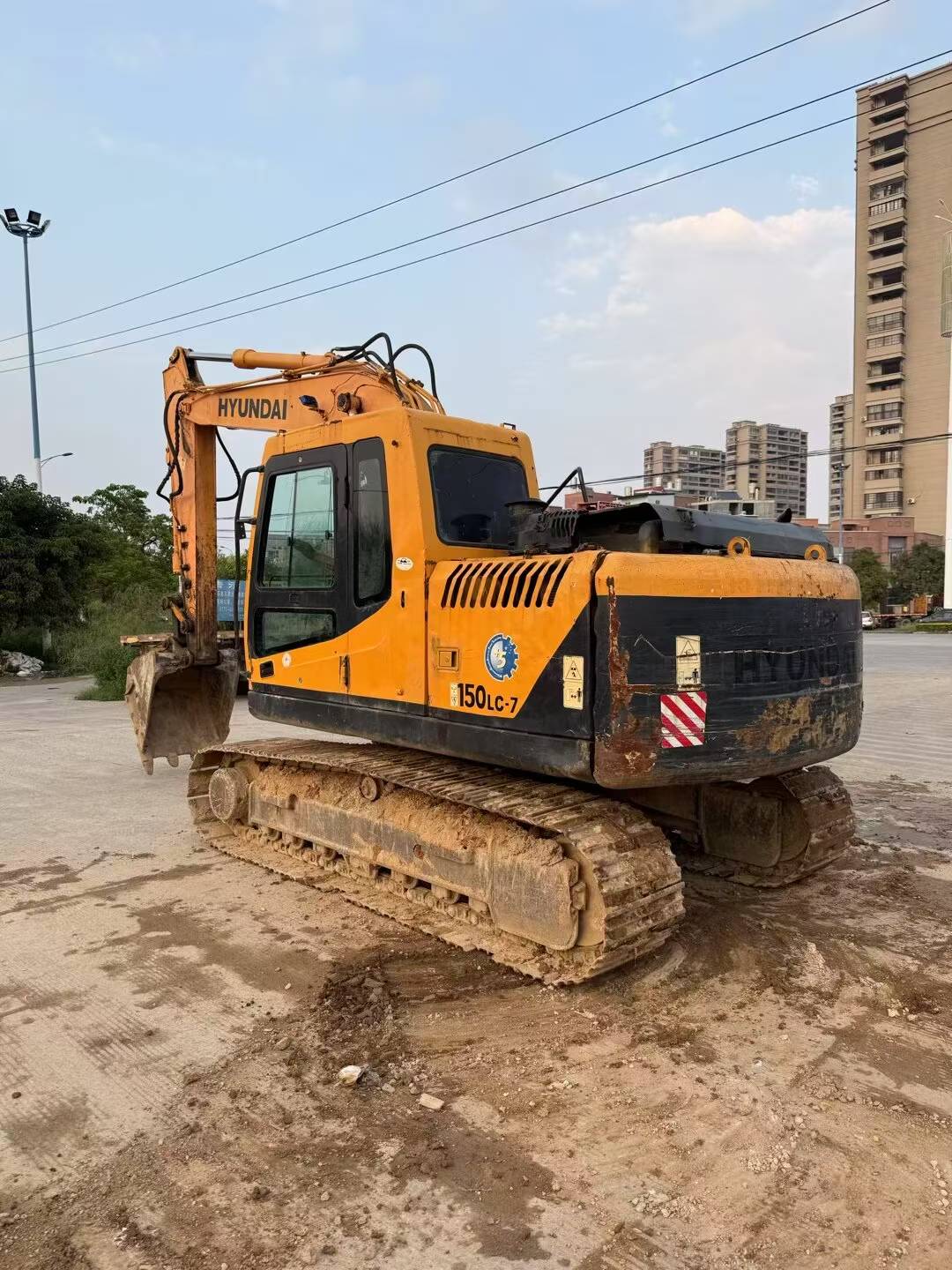 Used Hyundai R150WVSNPRO Excavator 2016 Model / 3