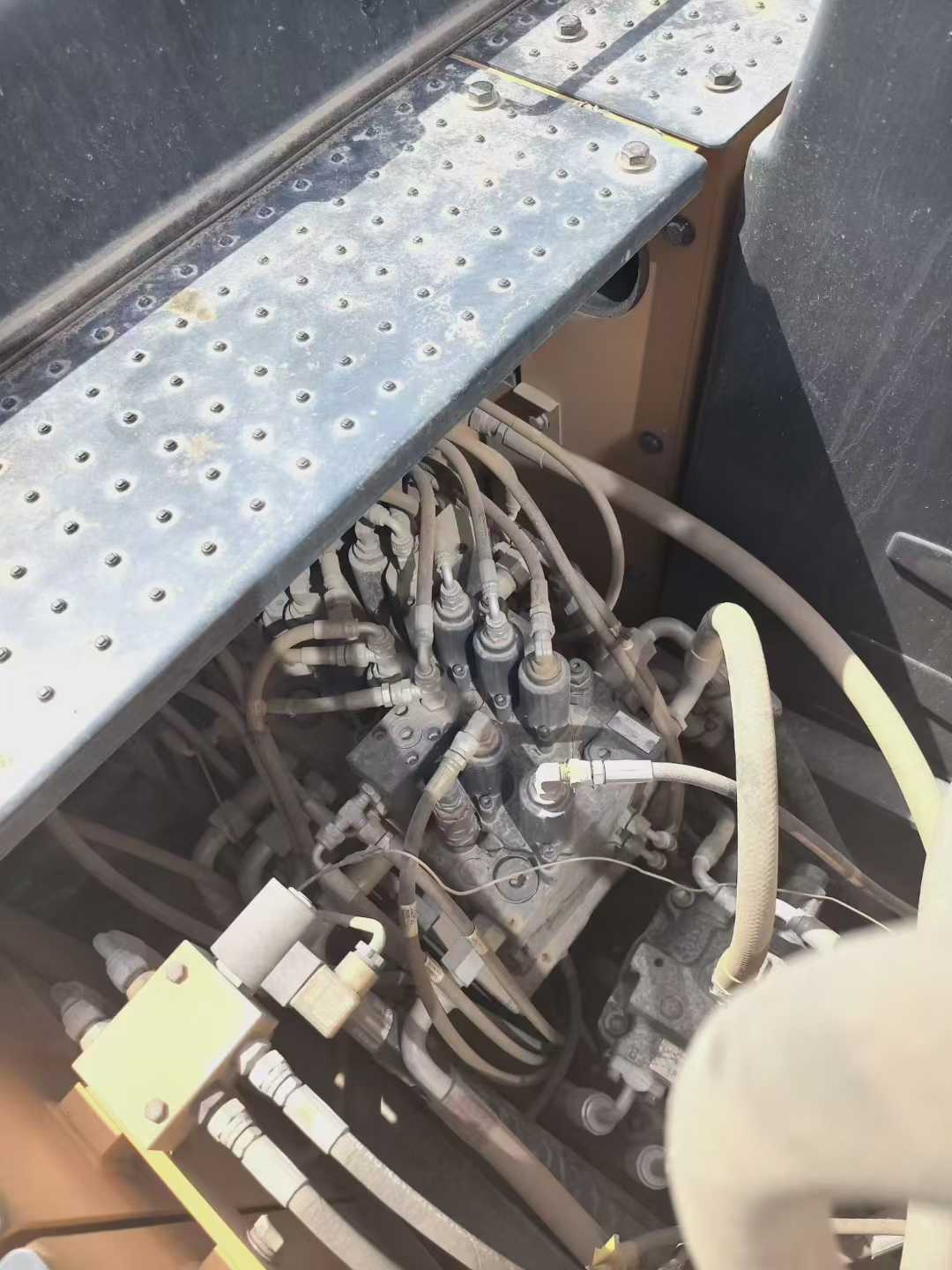 Used Hyundai R150WVSNPRO Excavator 2019 Model / 4