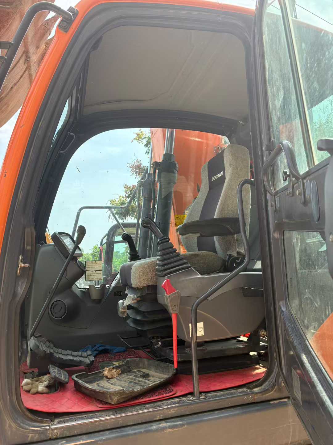 Used Doosan DL300 Excavator 2022 Model / 6