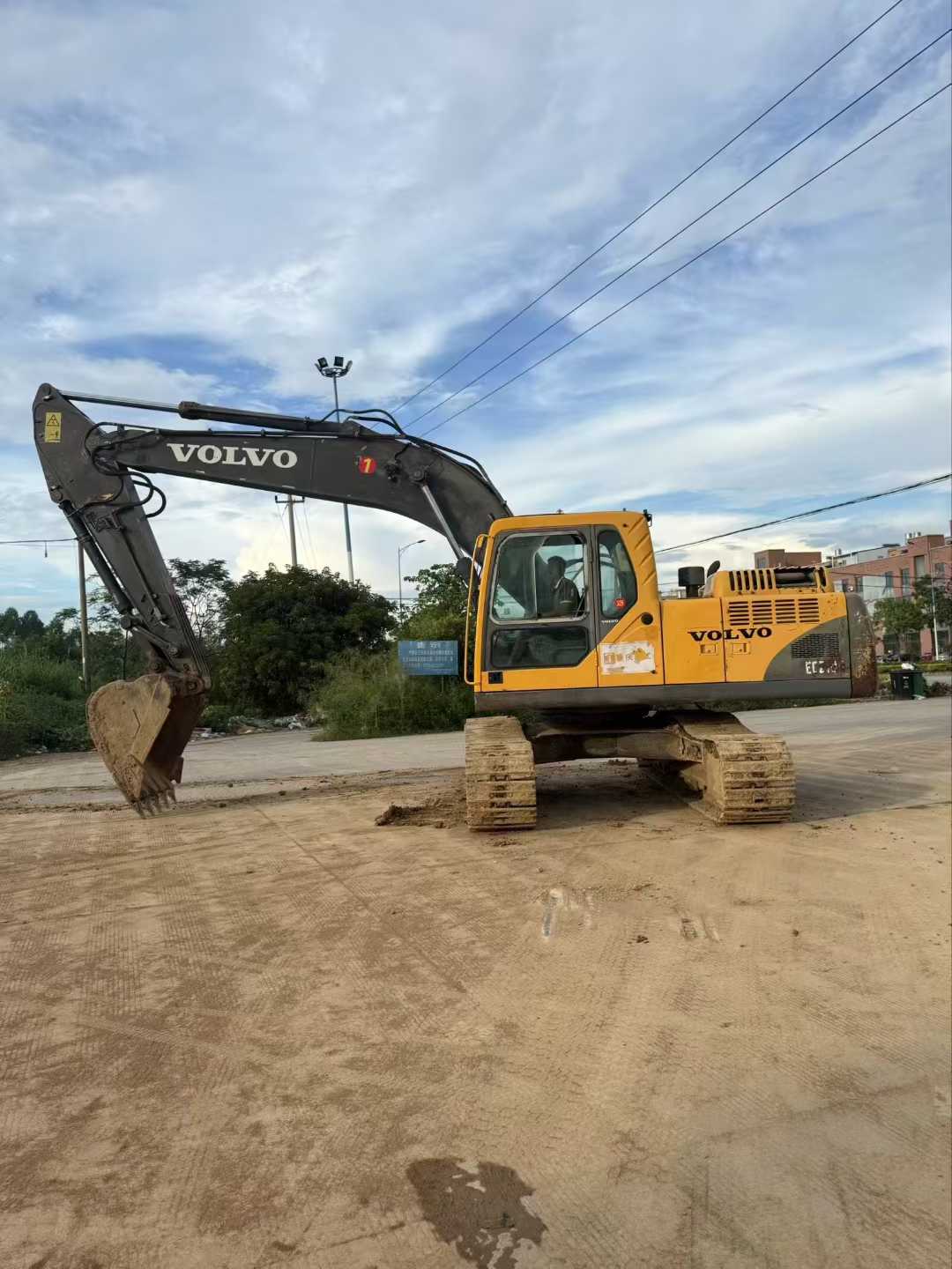 Used Volvo EW210C Excavator 2016 Model