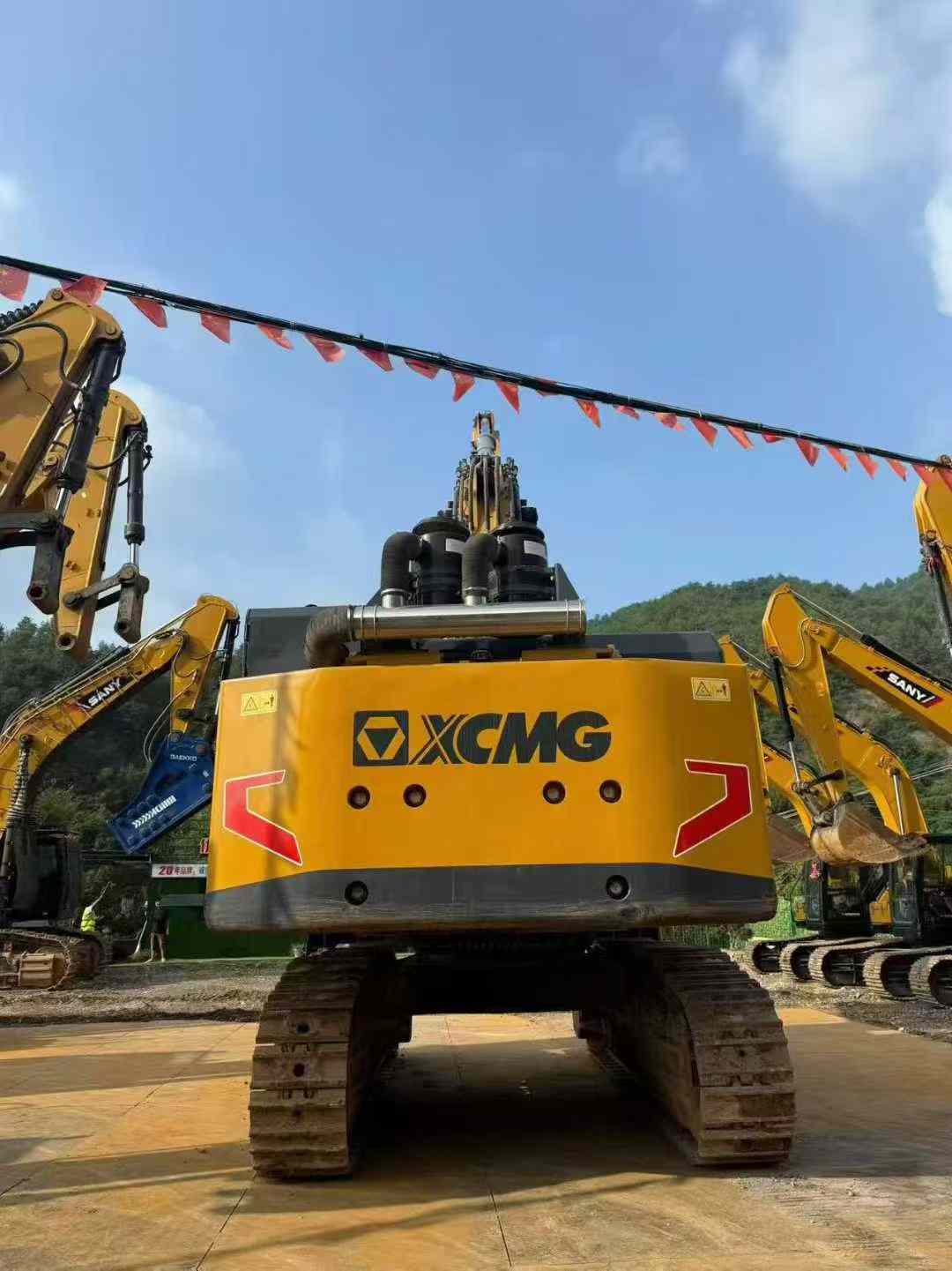 Used XCMG XE215 Excavator 2021 Model