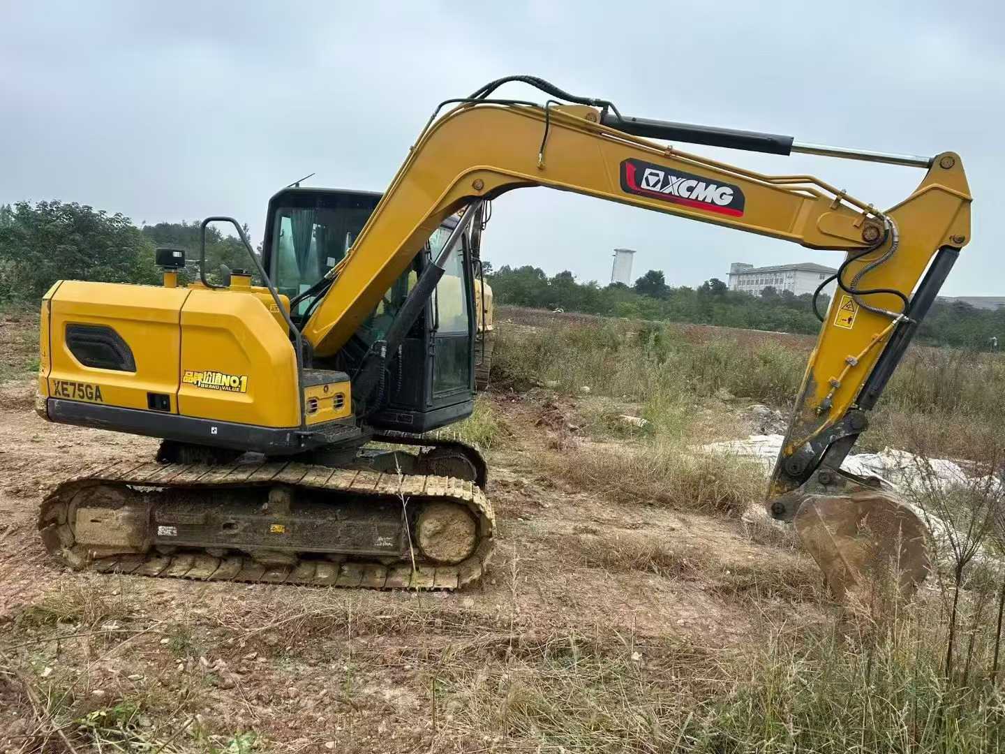 Used XCMG XE75WD Excavator 2024 Model