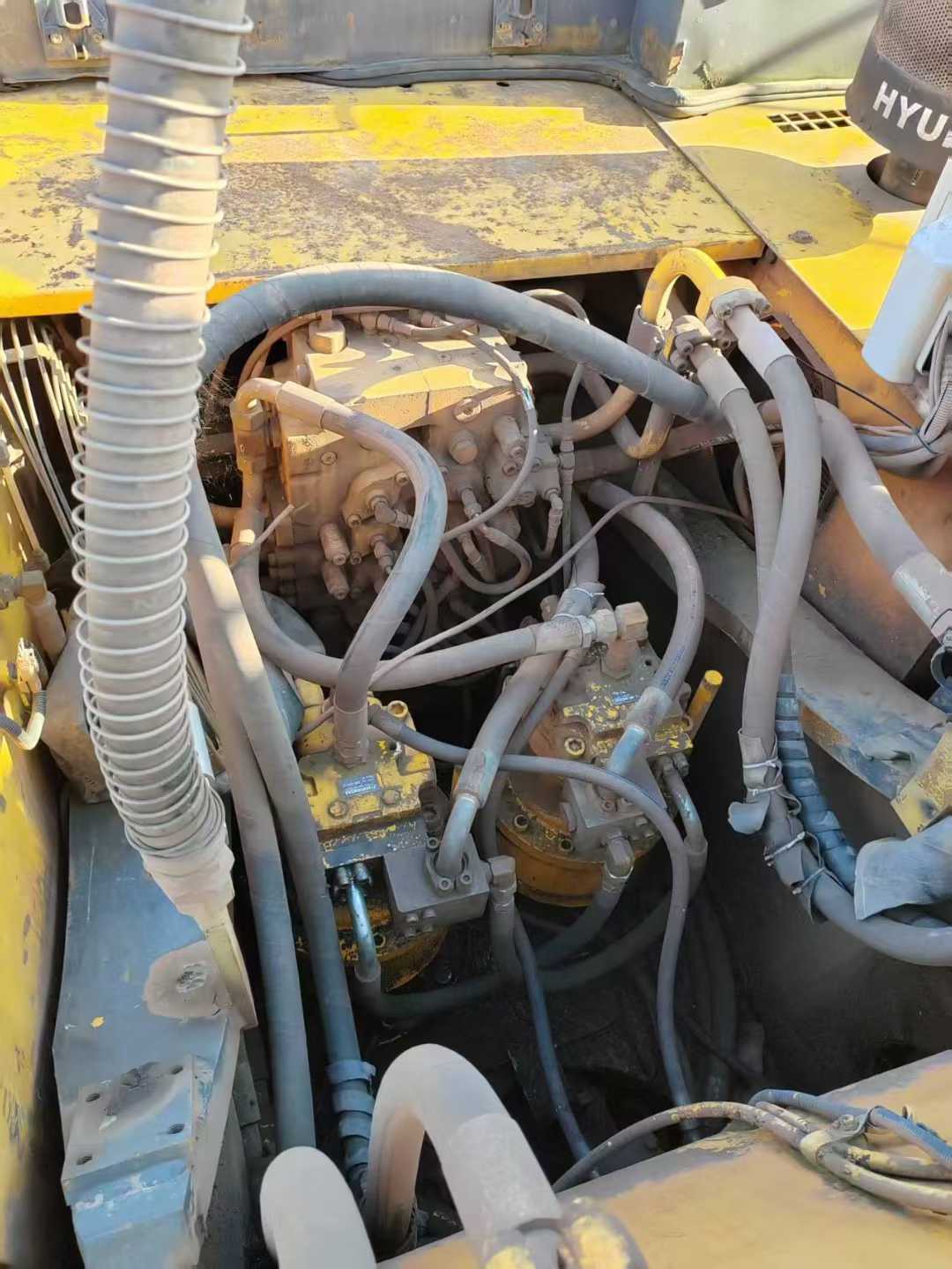 Used Hyundai R485LVS Excavator 2016 Model / 5