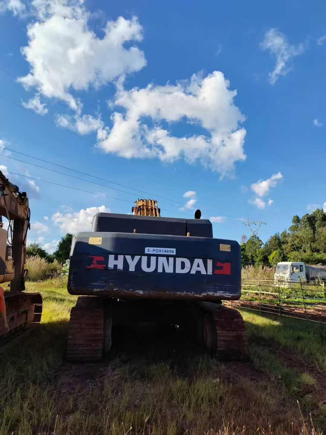 Used Hyundai R485LVS Excavator 2016 Model / 3