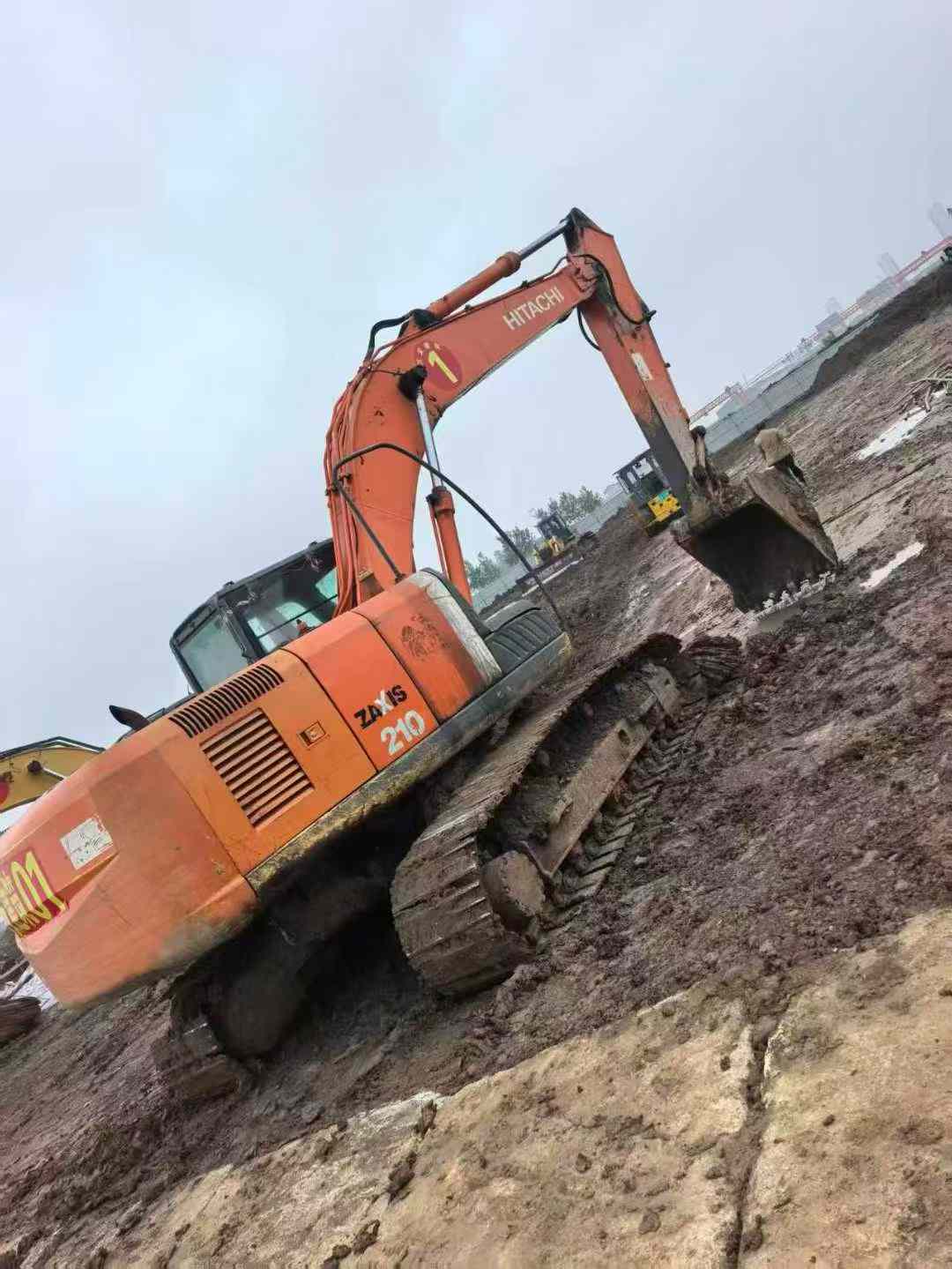 Used Hitachi ZAXIS200 Excavator 2016 Model