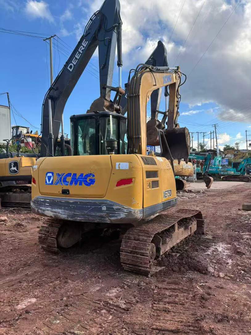Used XCMG XE75WD Excavator 2017 Model