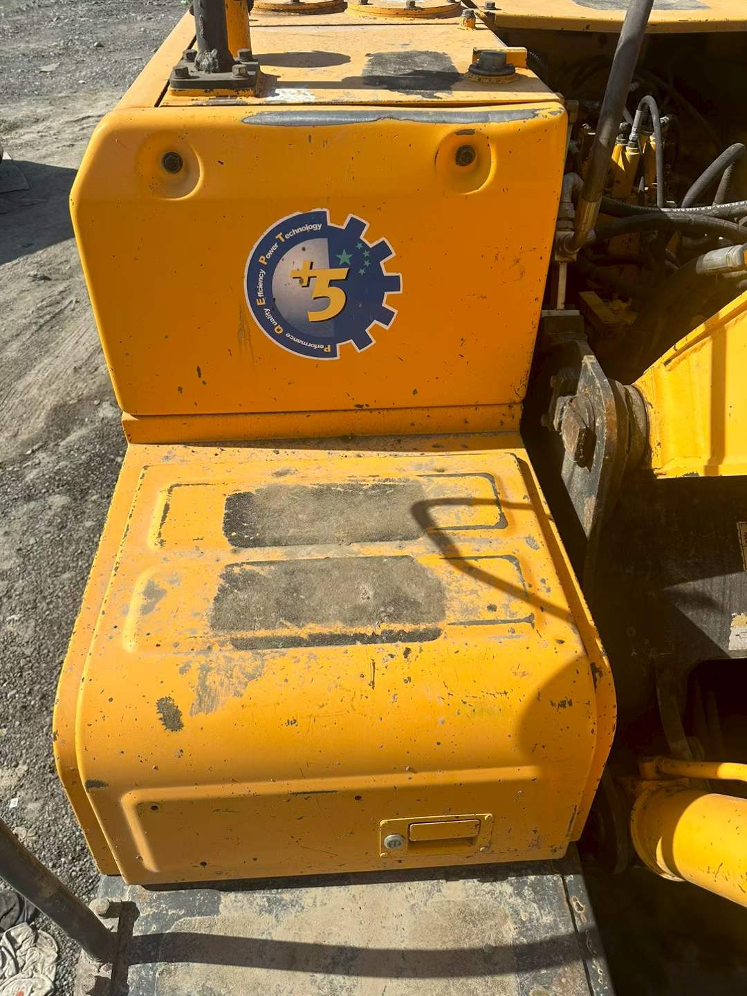 Used Hyundai R150-7 Excavator 2010 Model / 8