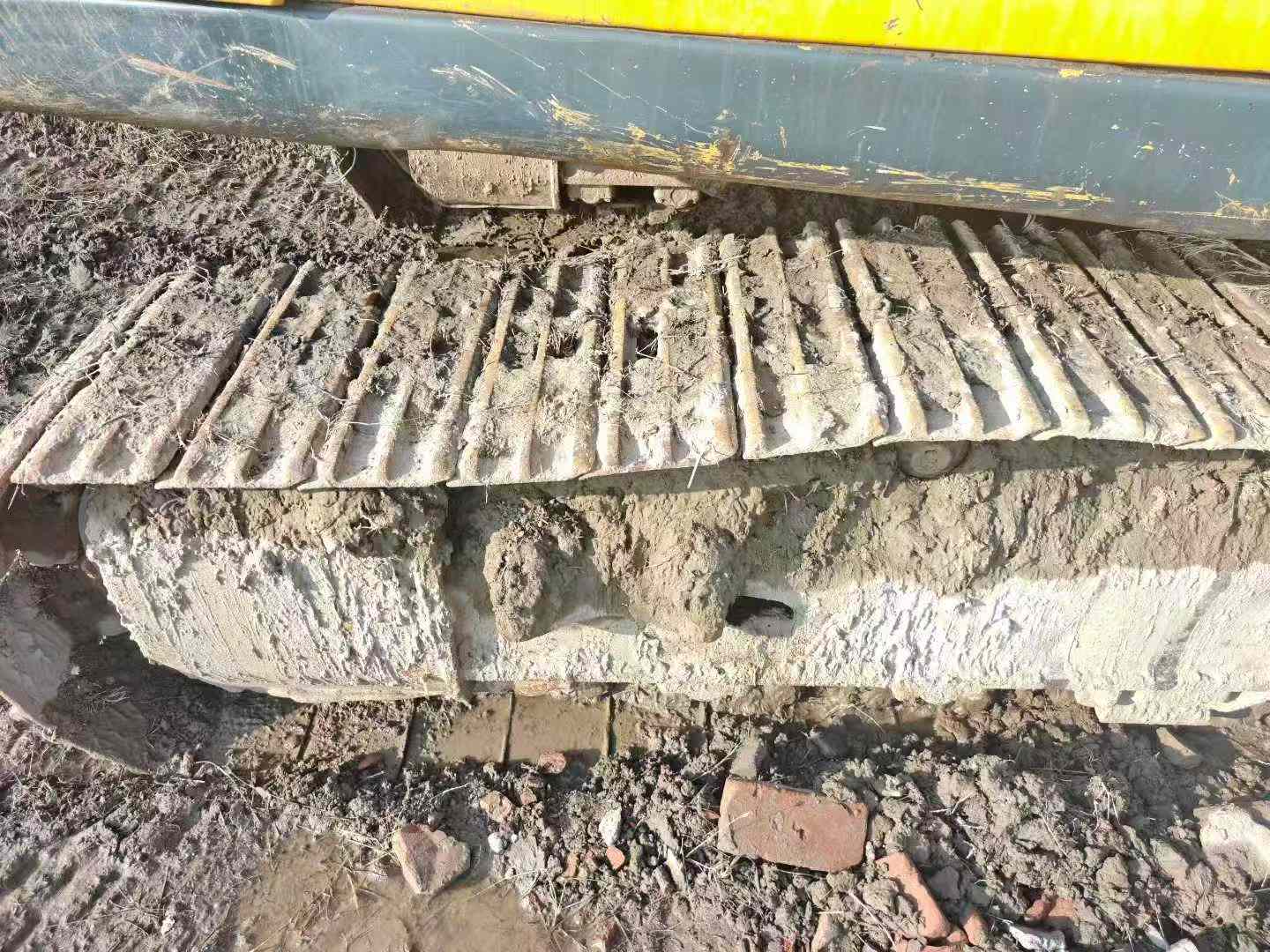 Used Hyundai R215-7 Excavator 2016 Model / 7