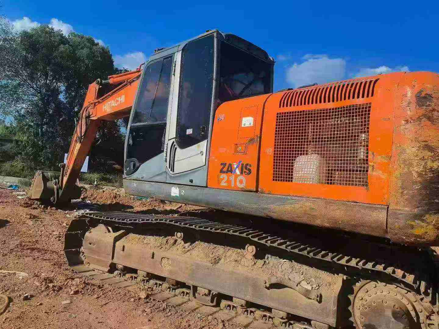 Used Hitachi ZAXIS200 Excavator 2010 Model