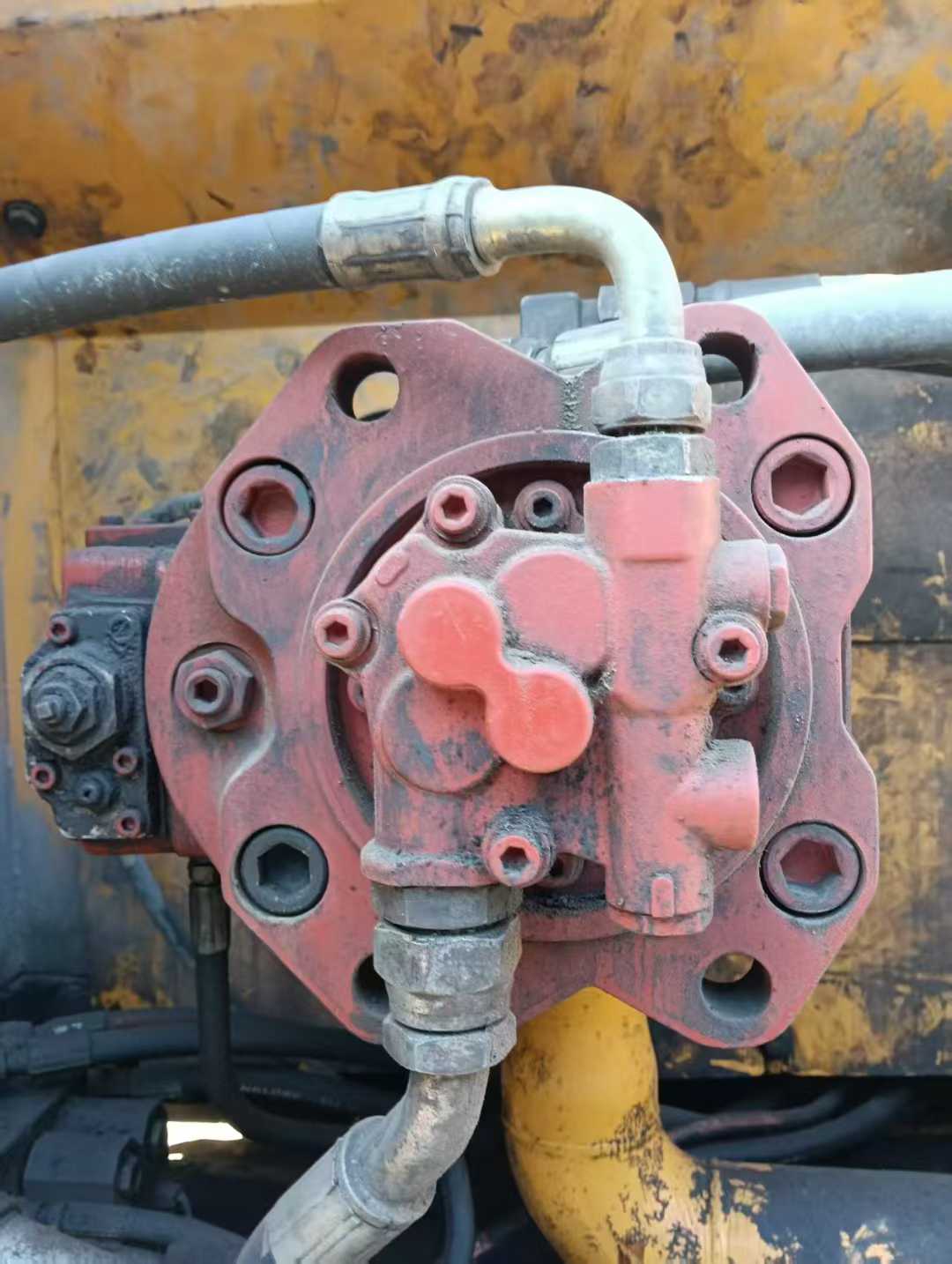 Used Hyundai R215-7 Excavator 2016 Model / 3