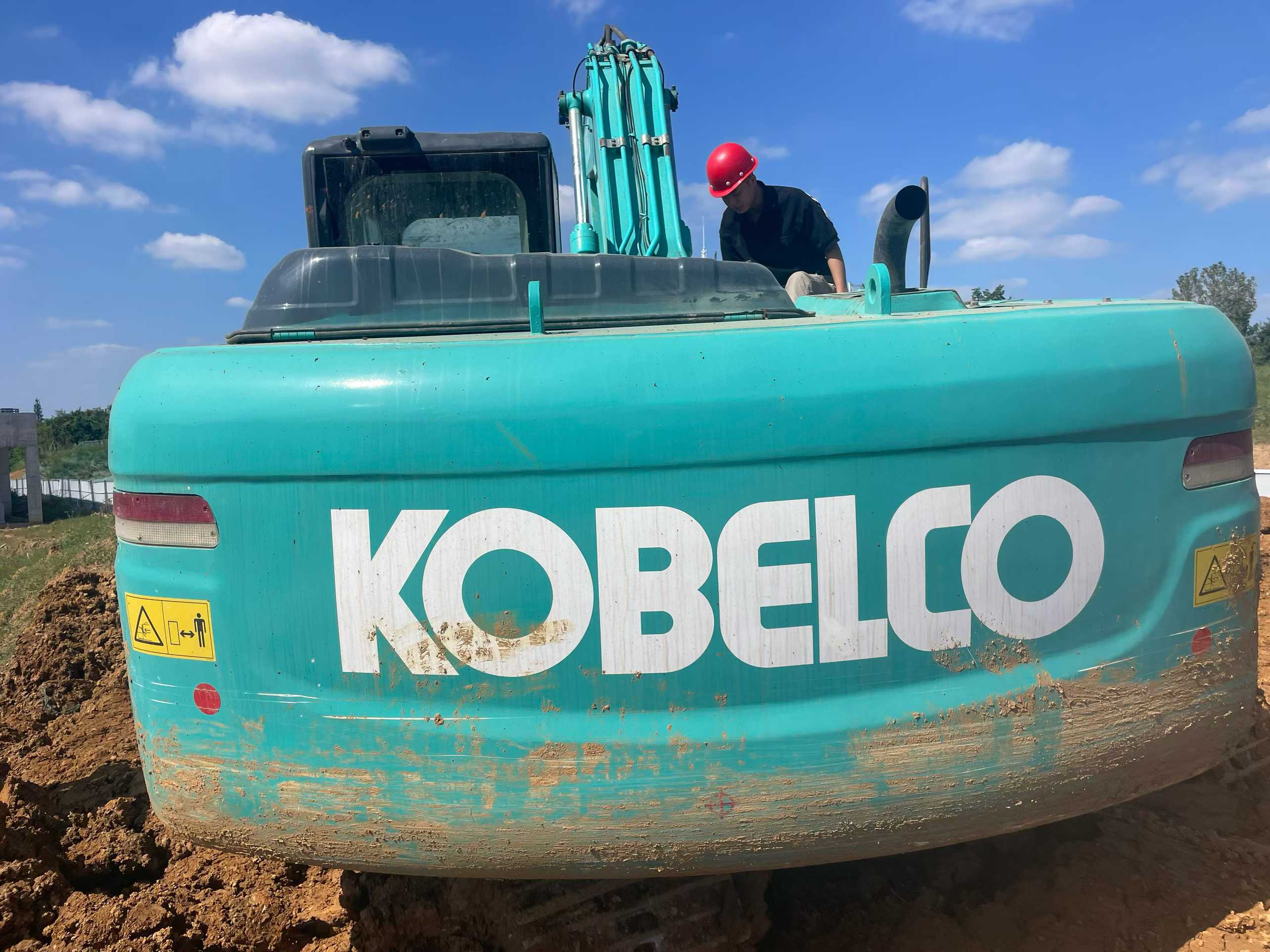 Used Kobelco SK210 Excavator 2019 Model / 8