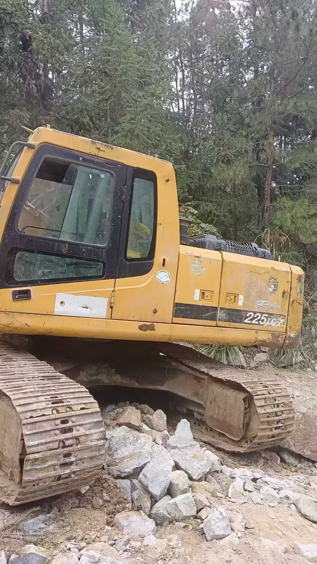 Used Hyundai R225-7 Excavator 2016 Model