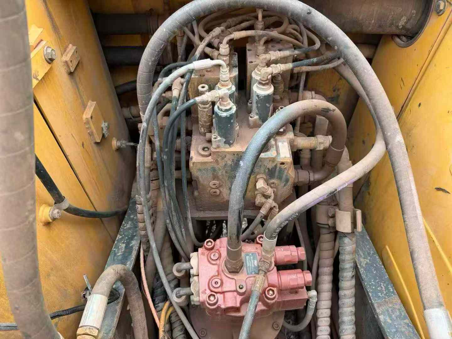 Used Hyundai HW150 Excavator 2016 Model / 6