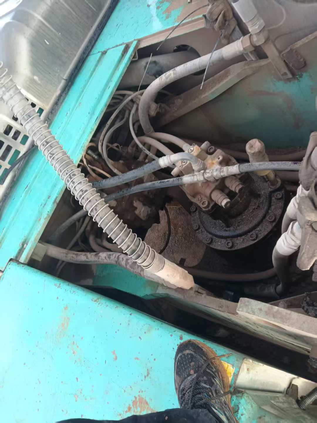 Used Kobelco SK350LC SuperX Excavator 2011 Model / 4