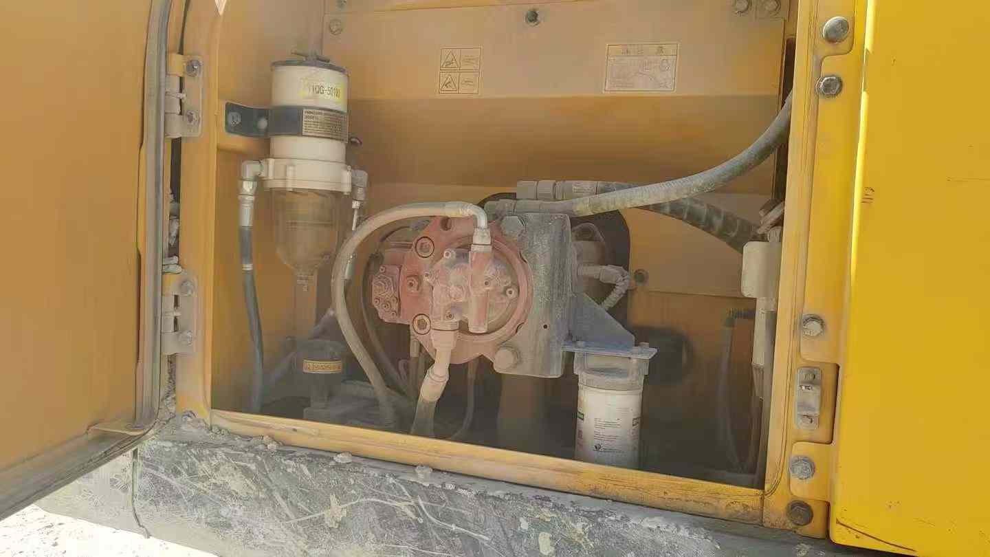 Used Hyundai R215VSN Excavator 2020 Model / 8