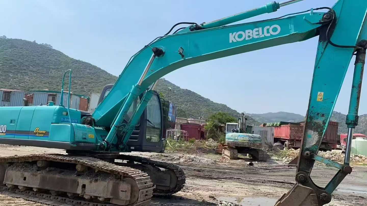 Used Kobelco SK200-10 Excavator 2016 Model / 9