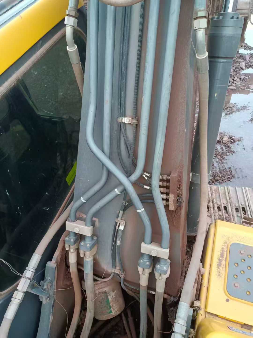 Used Volvo EC200 Excavator 2020 Model / 5