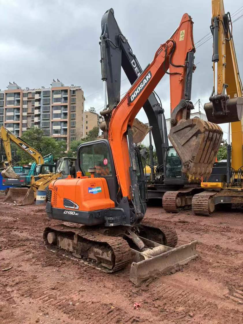 Used Doosan DX60 Excavator 2021 Model / 2