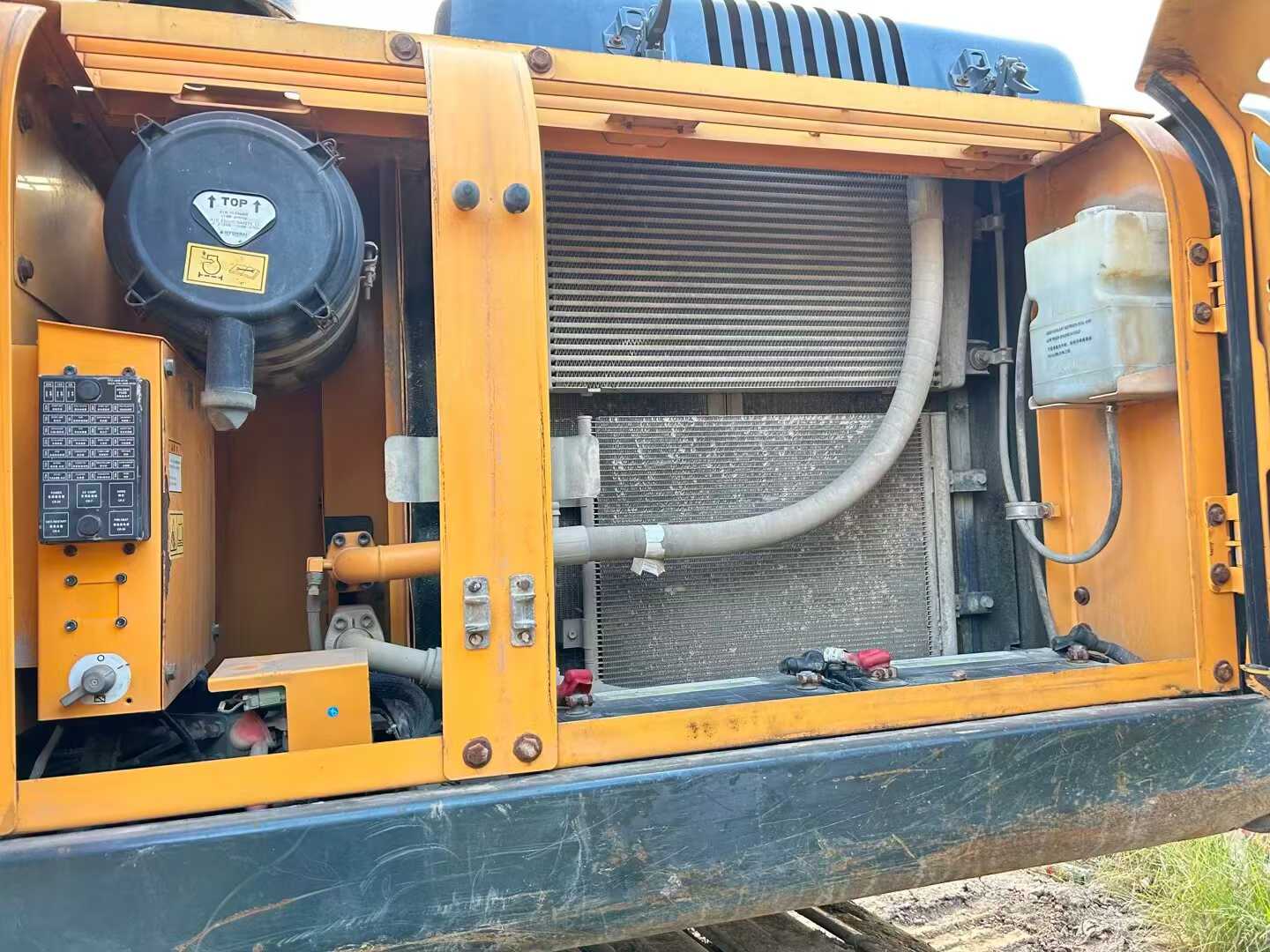 Used Hyundai R215VSN Excavator 2019 Model / 6