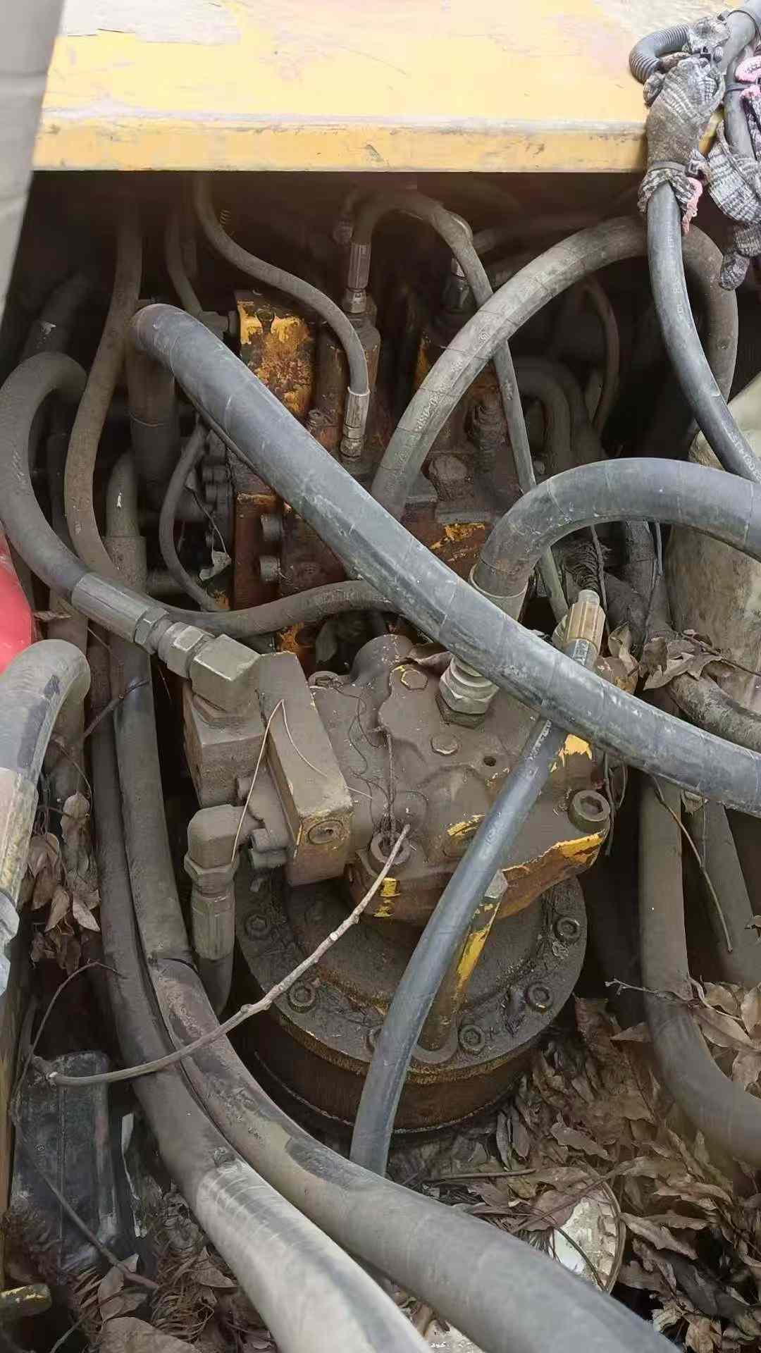 Used Hyundai R225-7 Excavator 2016 Model / 5