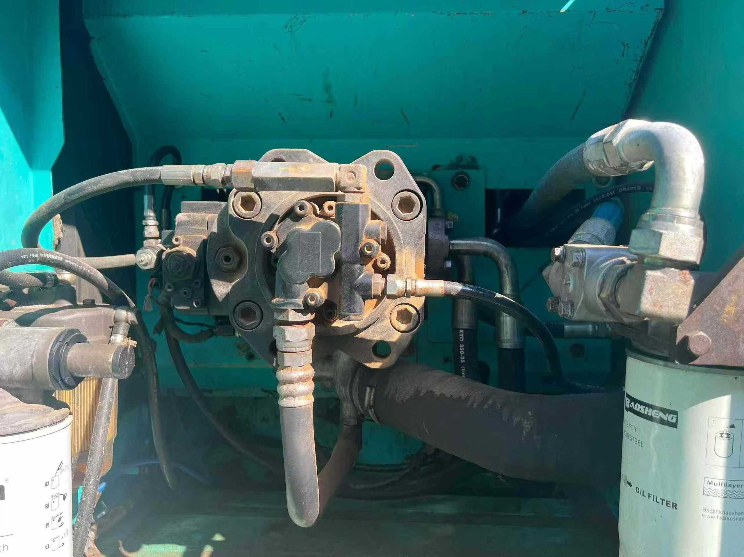 Used Kobelco SK200 Excavator 2016 Model / 6