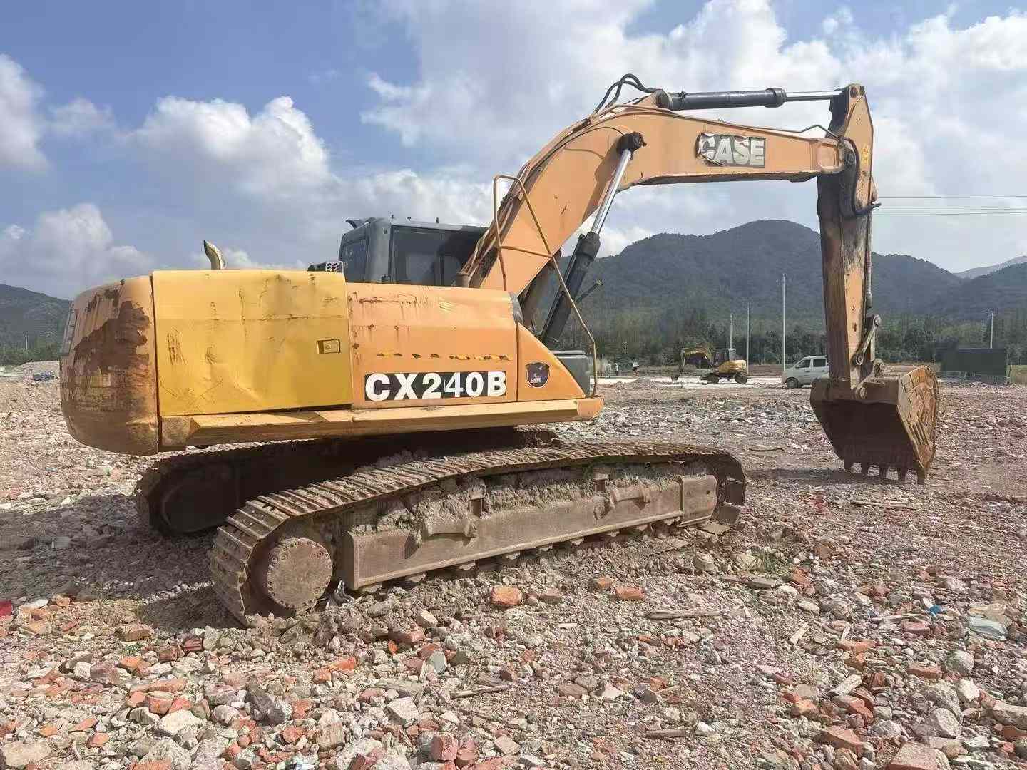 Used Case WX240 Excavator 2016 Model