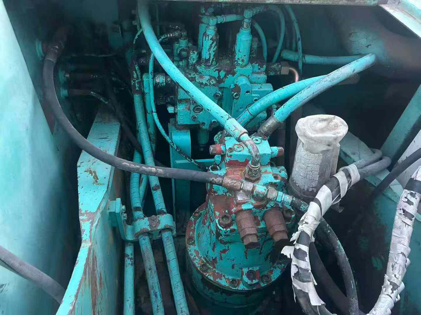 Used Kobelco SK200 Excavator 2016 Model / 4