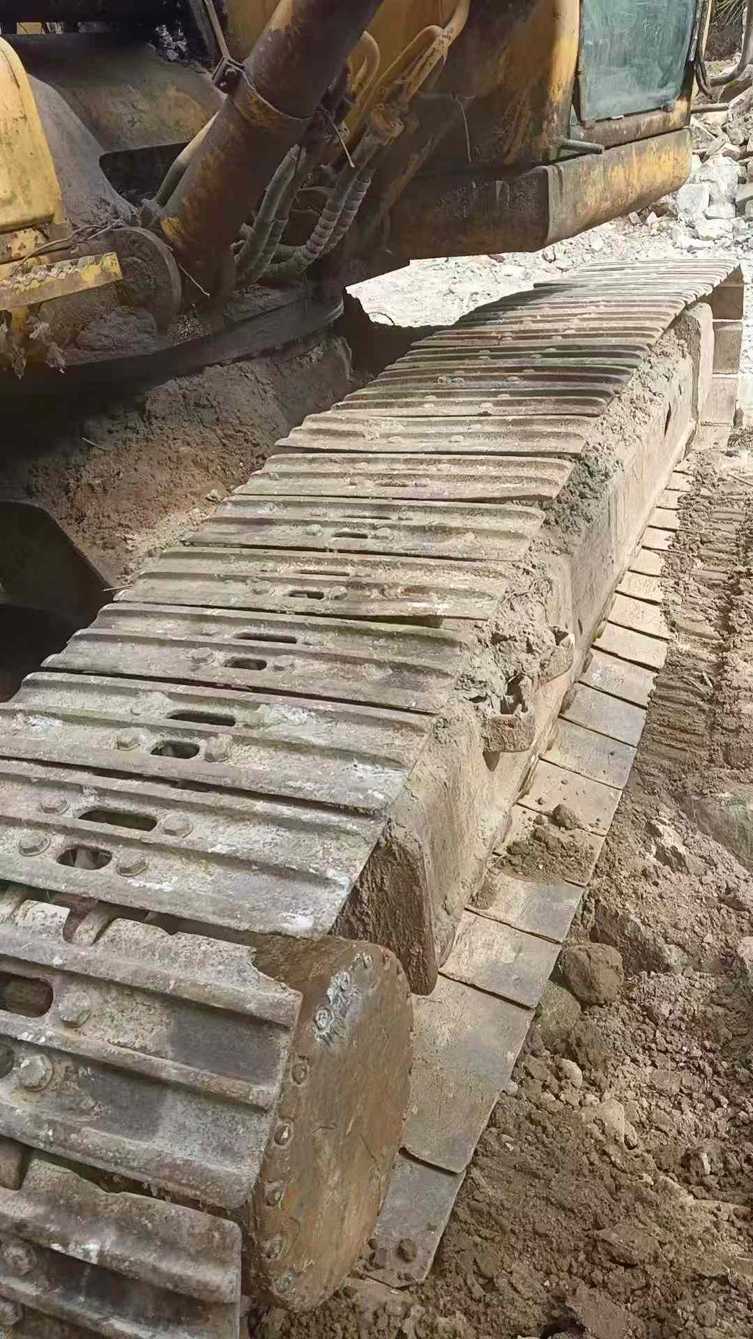 Used Hyundai R225-7 Excavator 2016 Model / 6