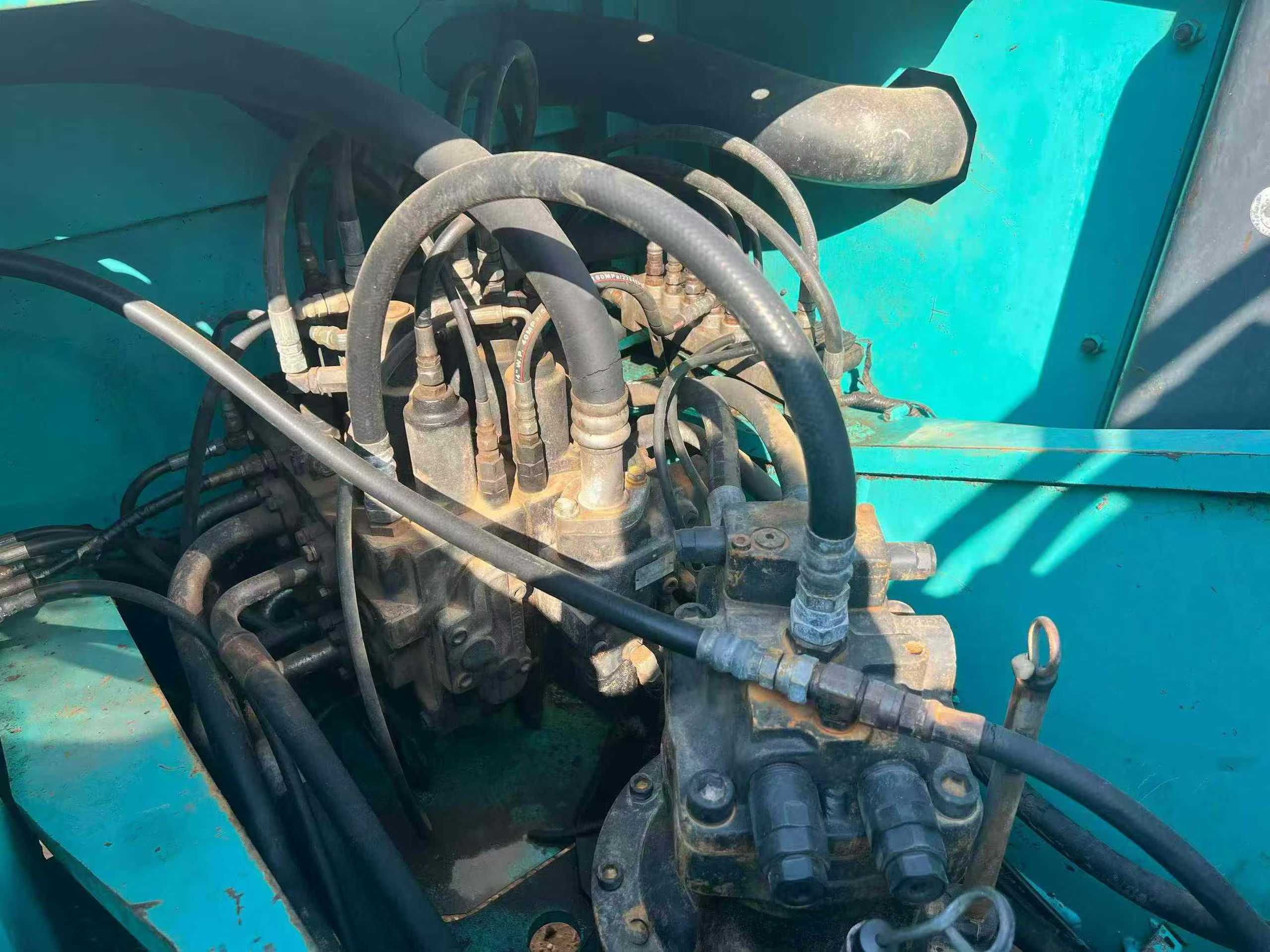 Used Kobelco SK200 Excavator 2016 Model / 5