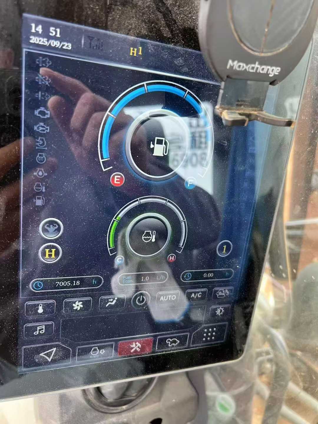 Used Sany SY205H Excavator 2021 Model / 9