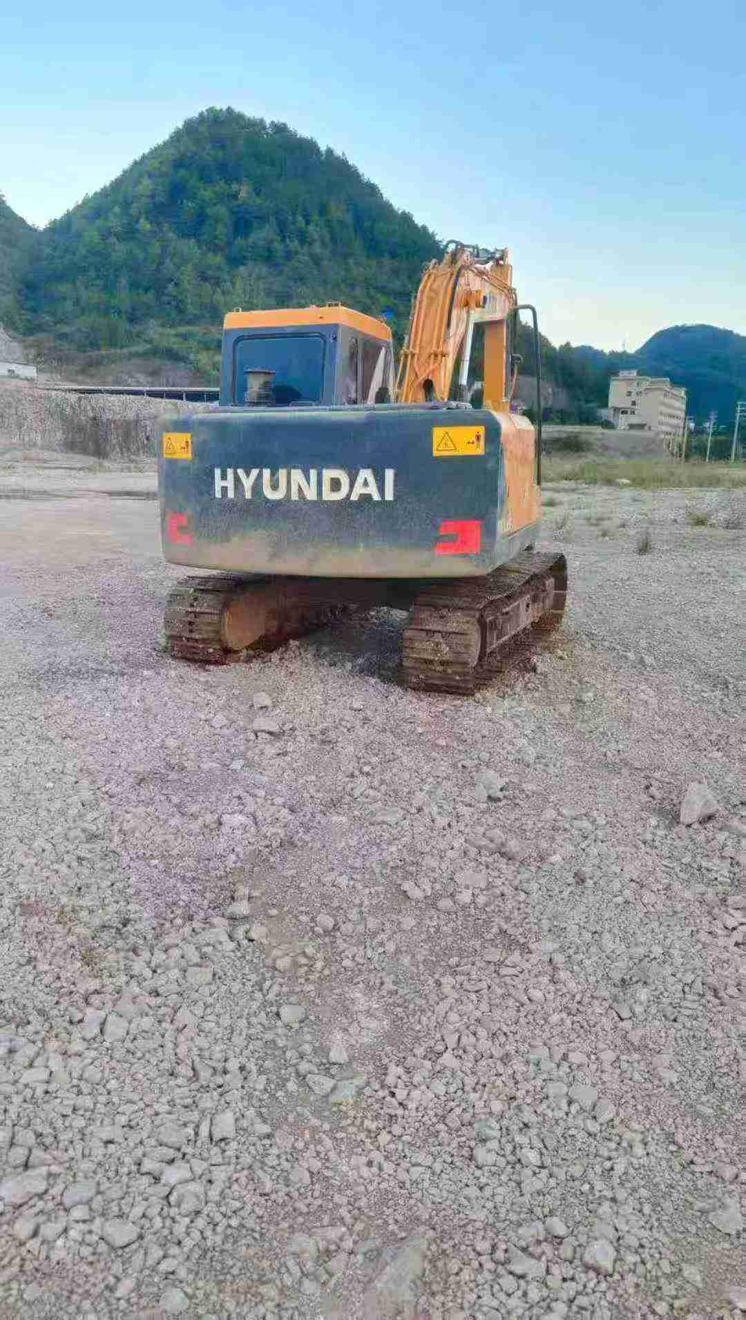 Used Hyundai 110LVS Excavator 2016 Model / 4