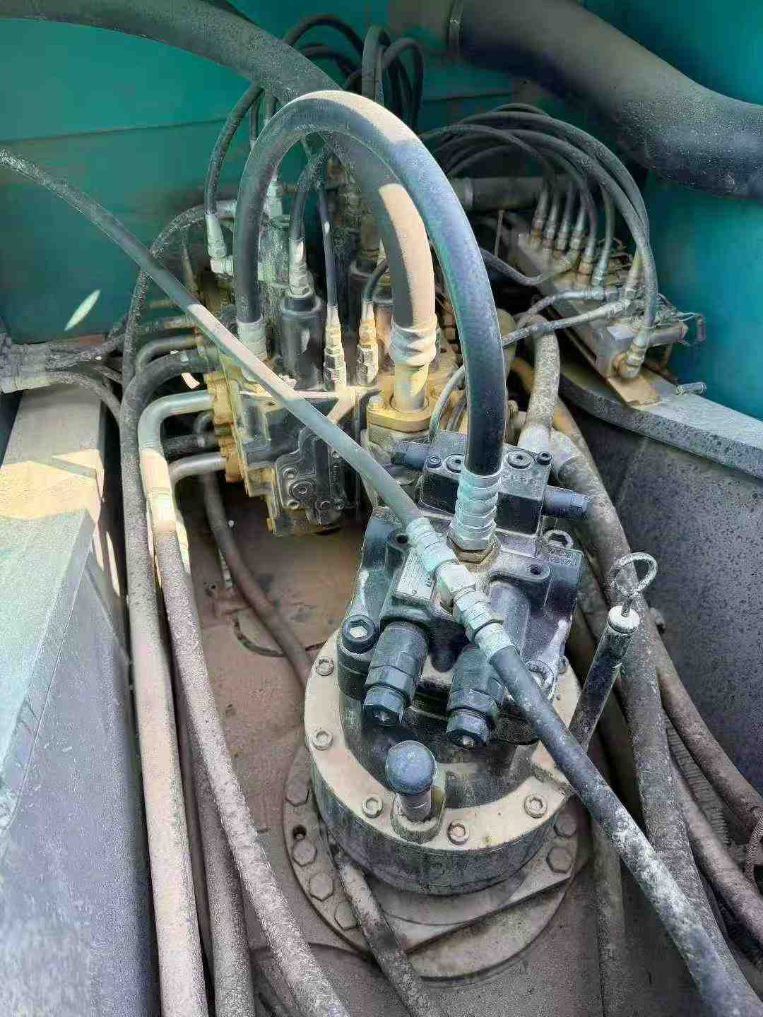 Used Kobelco SK200 Excavator 2016 Model / 7