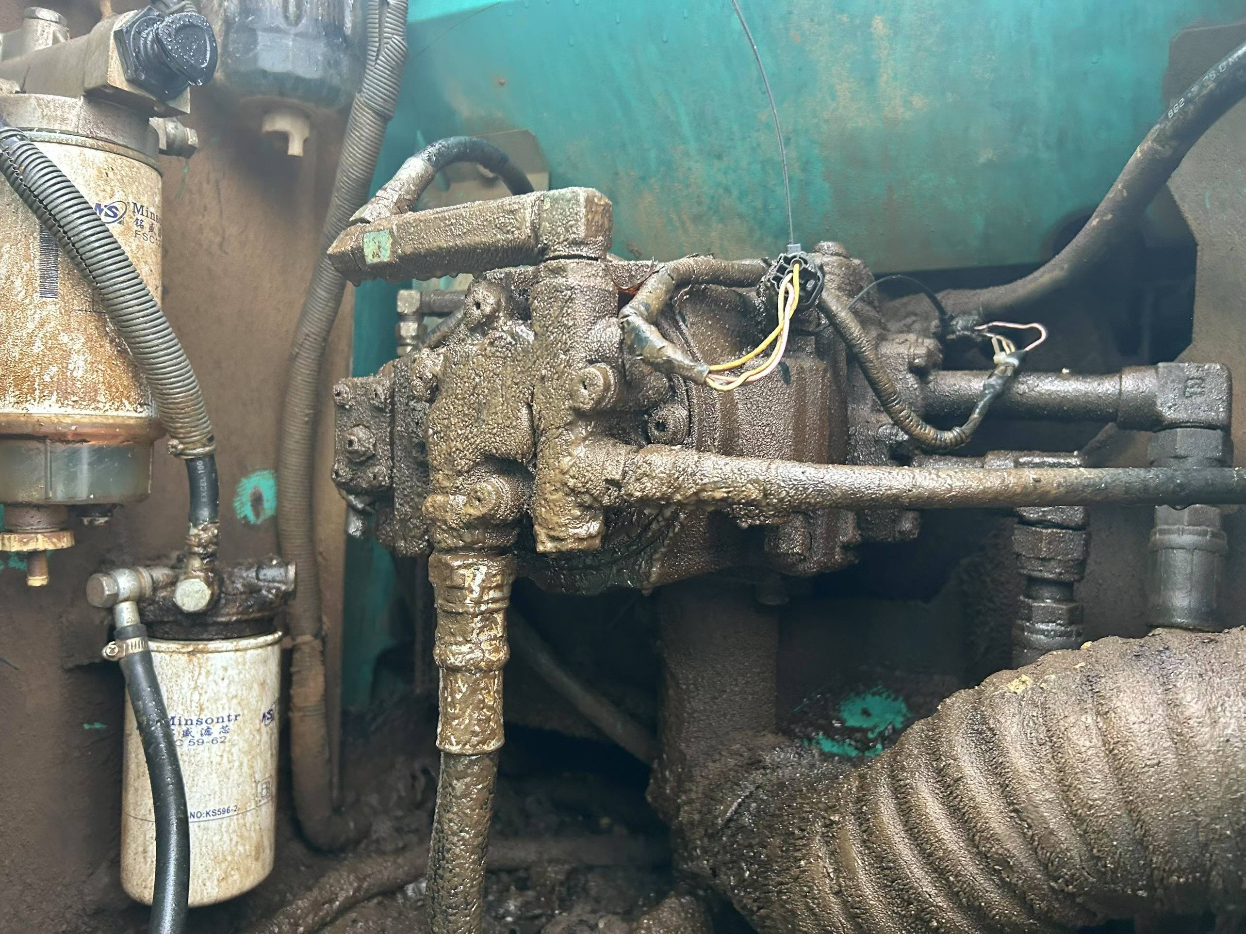 Used Kobelco SK140 Excavator 2011 Model / 4