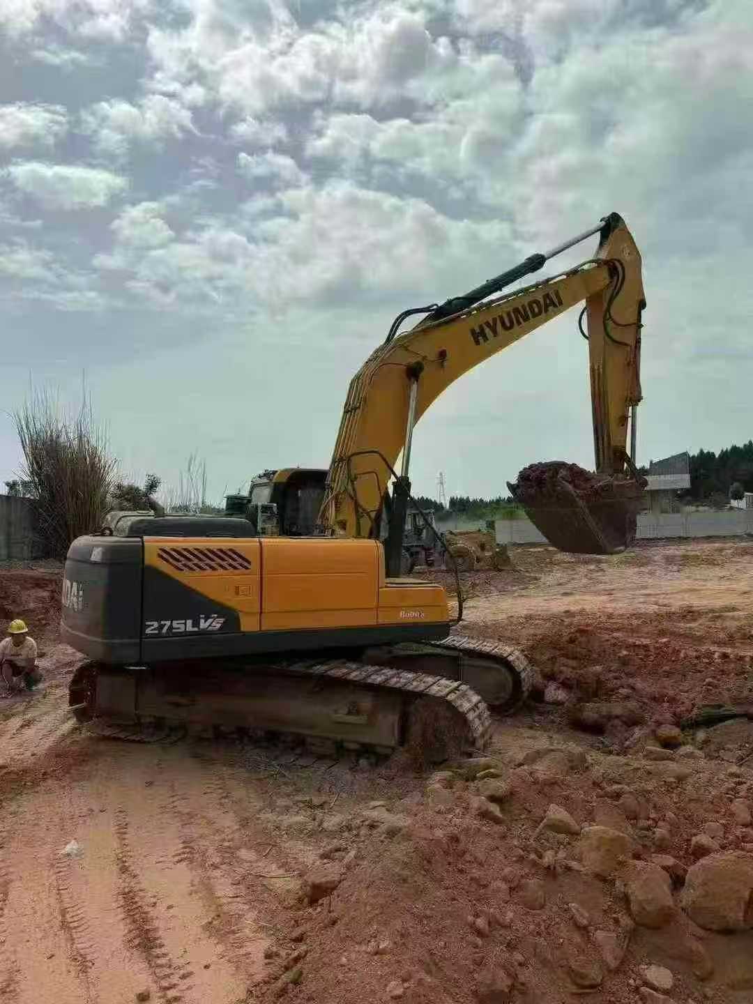 Used Hyundai R225LVS Excavator 2019 Model / 2