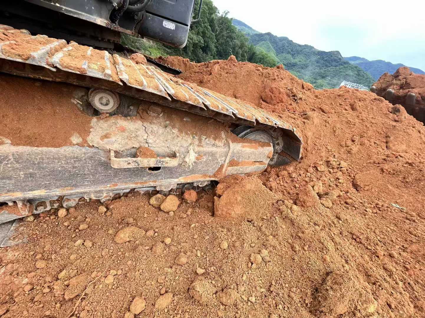 Used Kobelco SK200-8 Excavator 2016 Model / 4