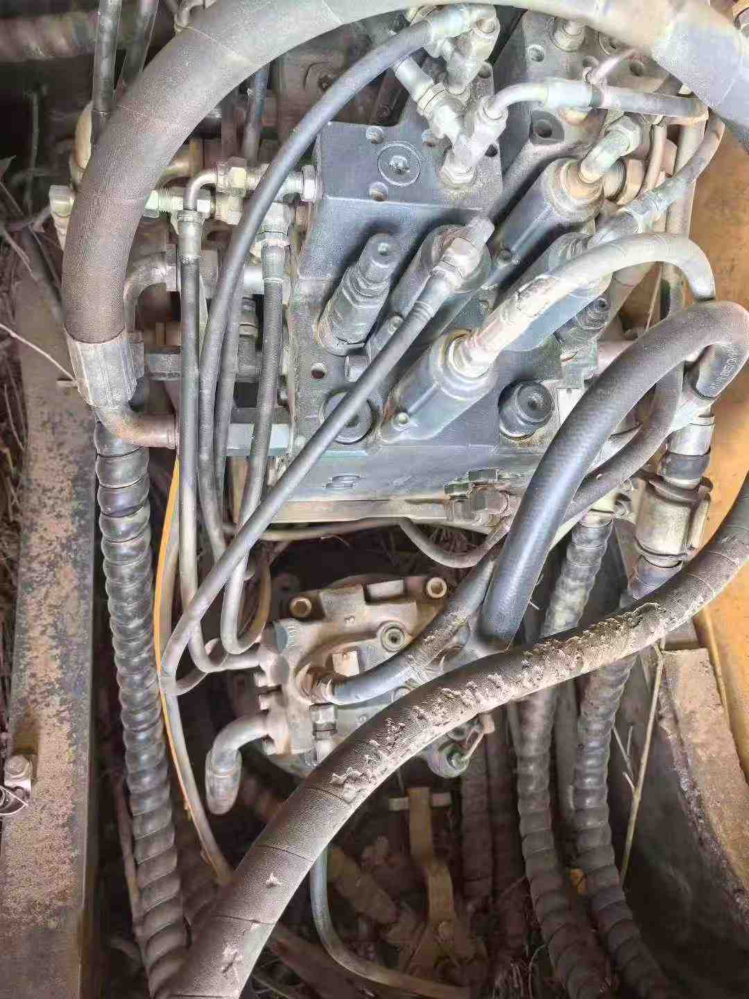 Used Hyundai HW150 Excavator 2015 Model / 6