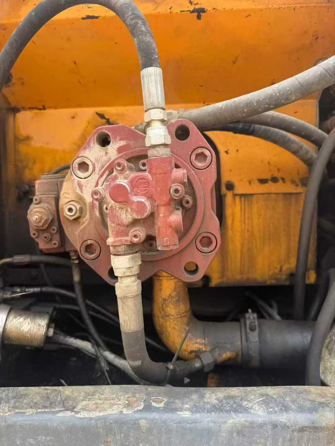 Used Hyundai R215-7C Excavator 2016 Model / 3