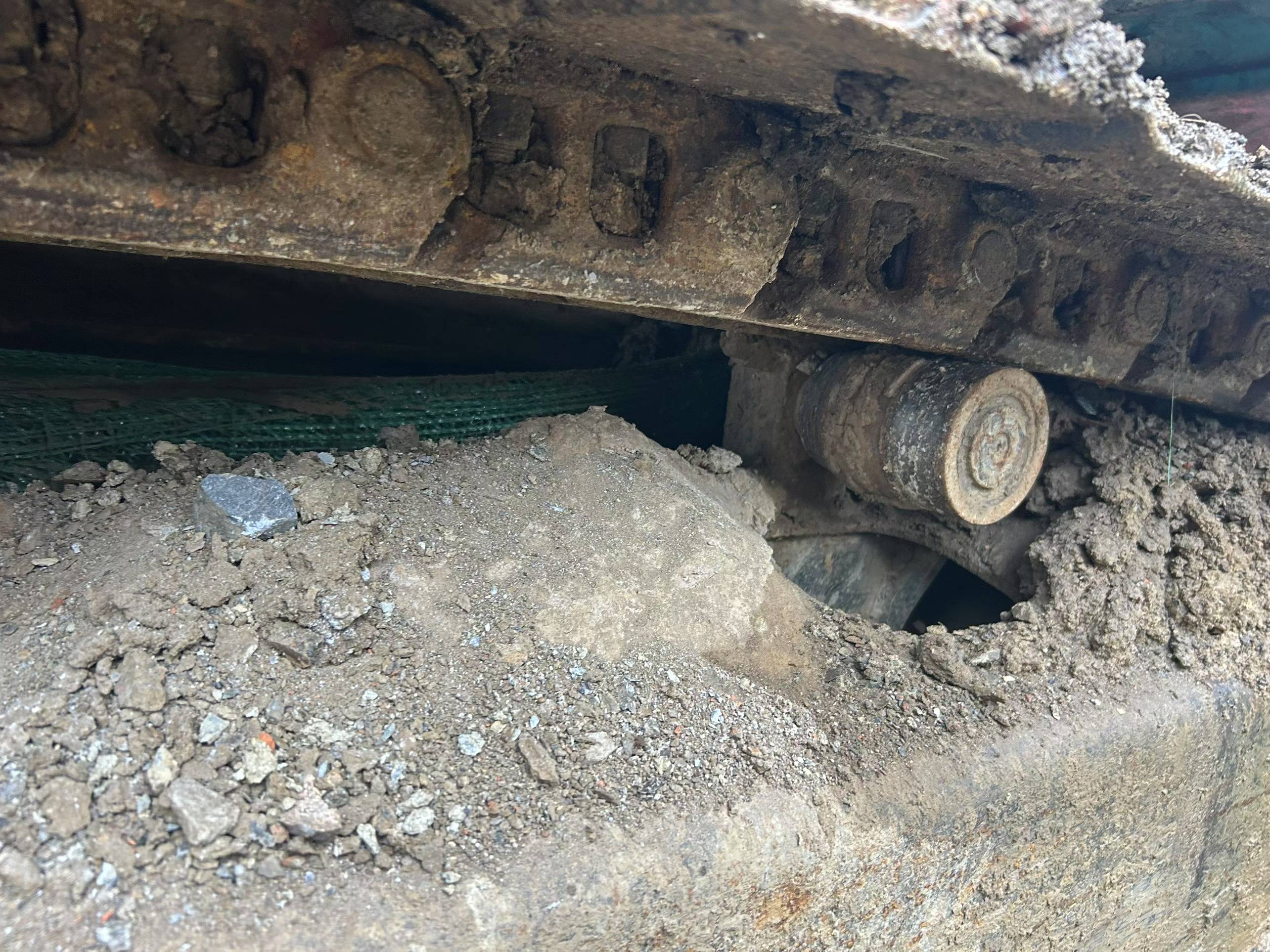 Used Kobelco SK140 Excavator 2011 Model / 3