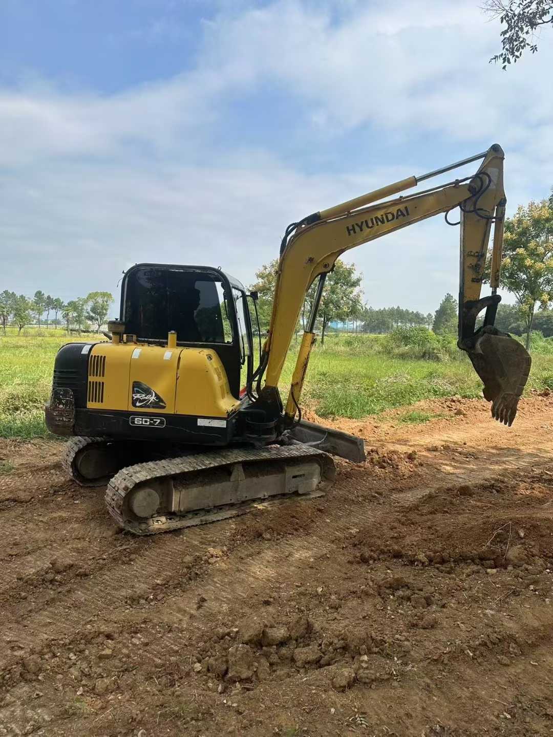 Used Hyundai HX60 Excavator 2016 Model / 4