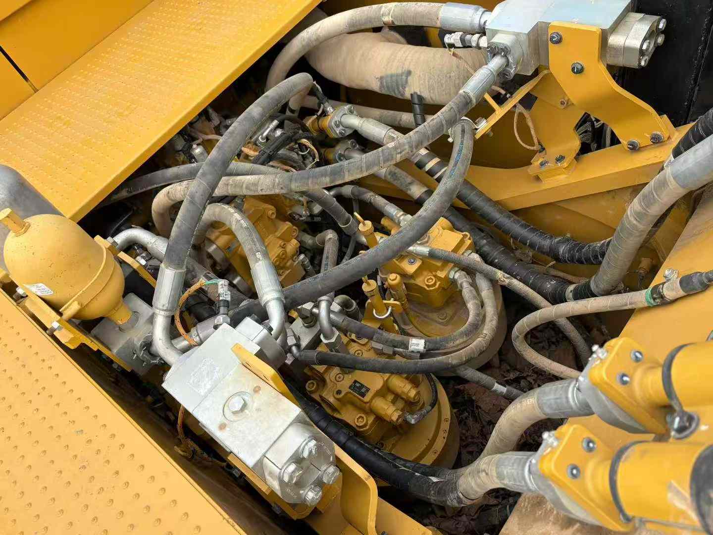 Used Caterpillar CT20 Excavator 2022 Model / 7