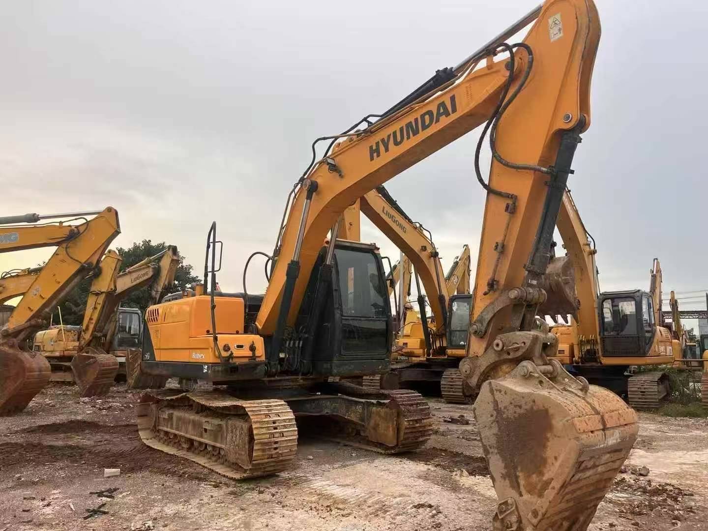 Used Hyundai 130LVS Excavator 2020 Model / 3