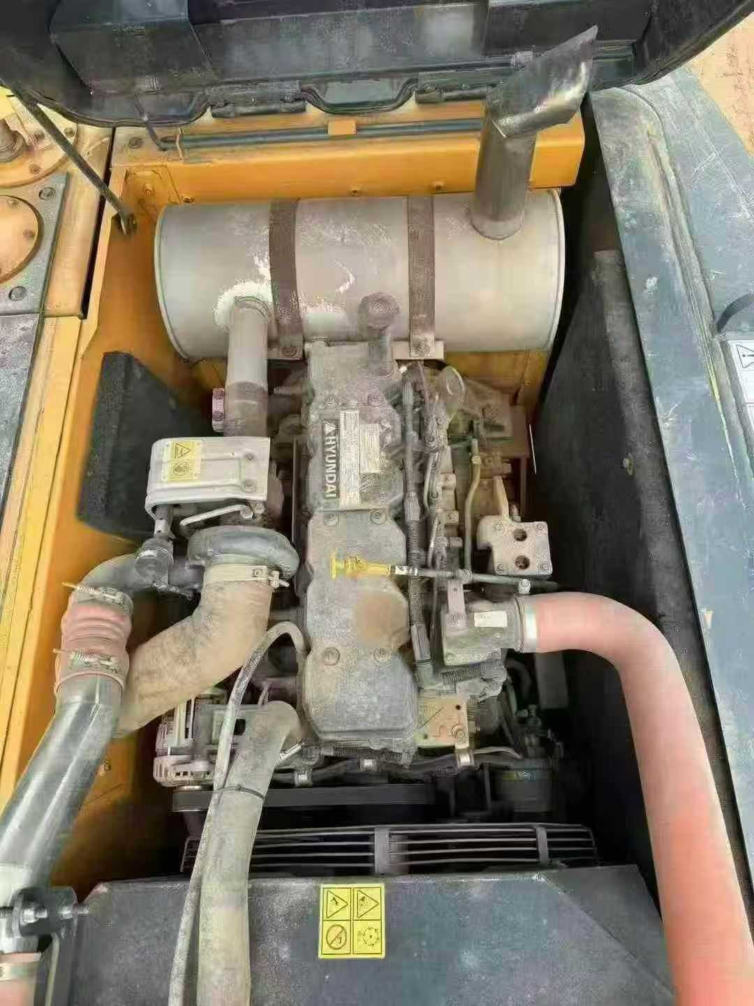 Used Hyundai R225LVS Excavator 2019 Model / 5