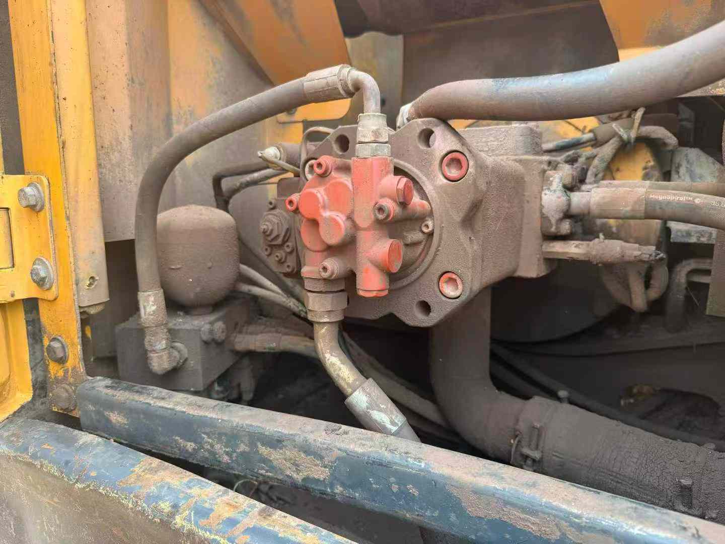 Used Hyundai R150WVSNPRO Excavator 2016 Model / 3