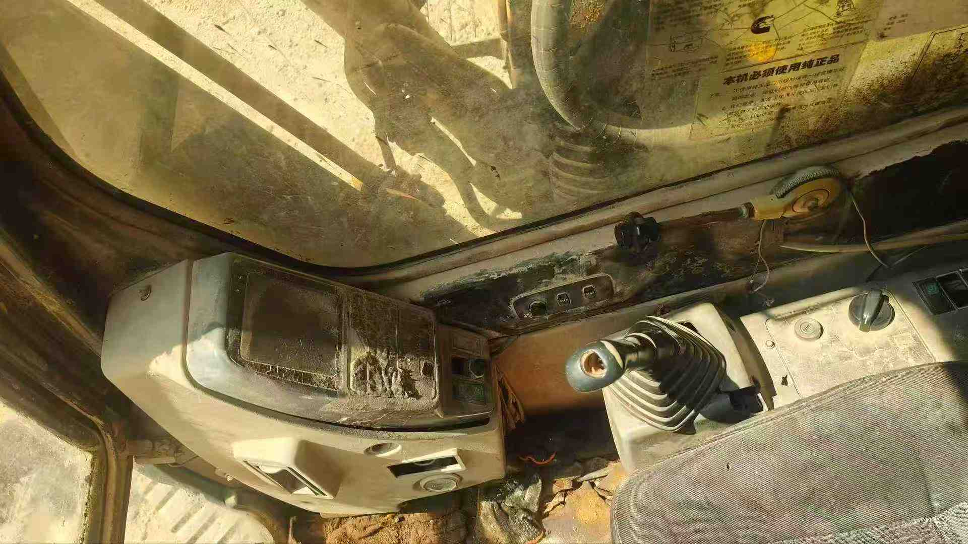 Used Hyundai R225-7 Excavator 2016 Model / 3