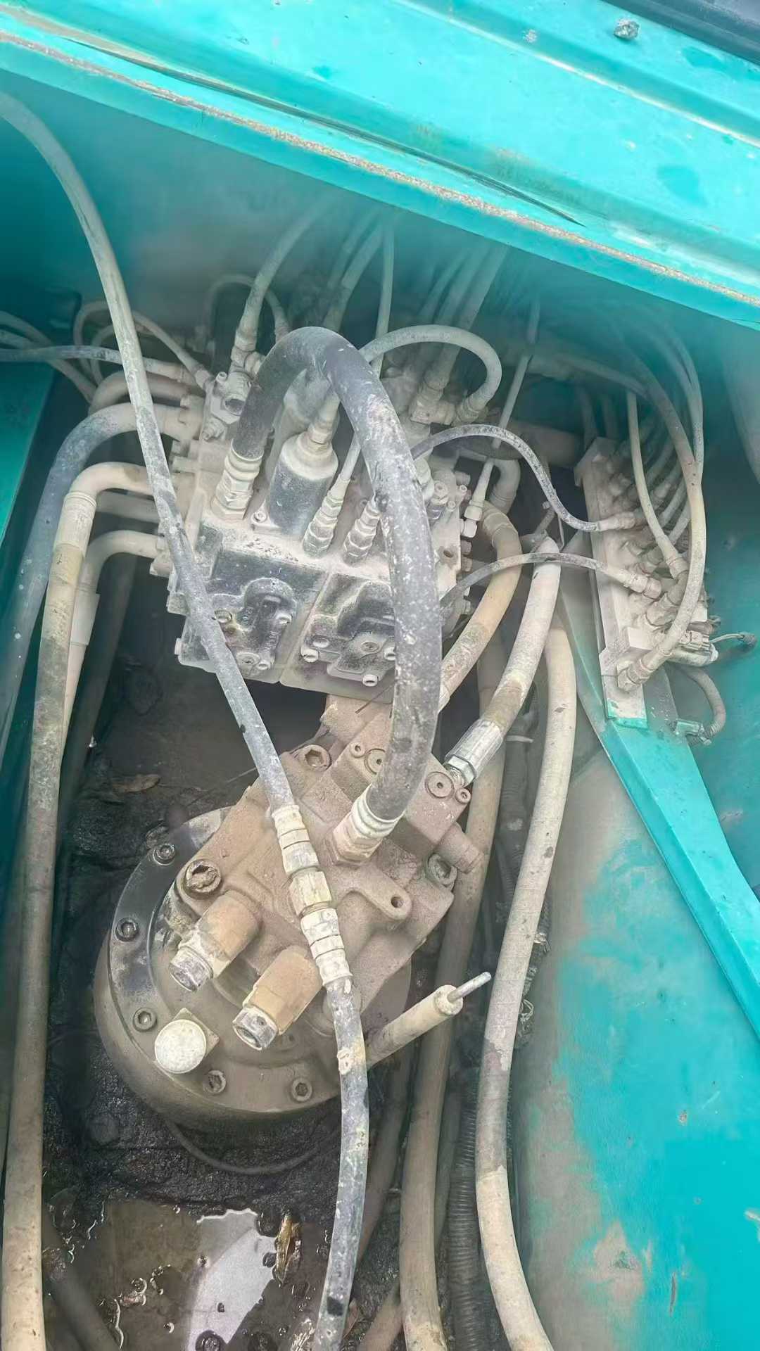 Used Kobelco SK210 Excavator 2016 Model / 2