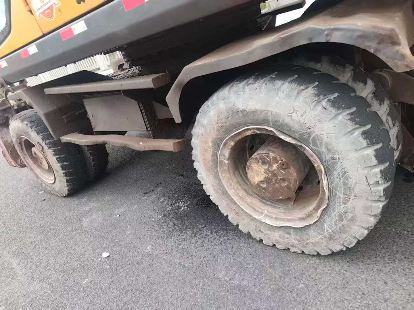 Used Hyundai R 60VS Excavator 2018 Model / 3